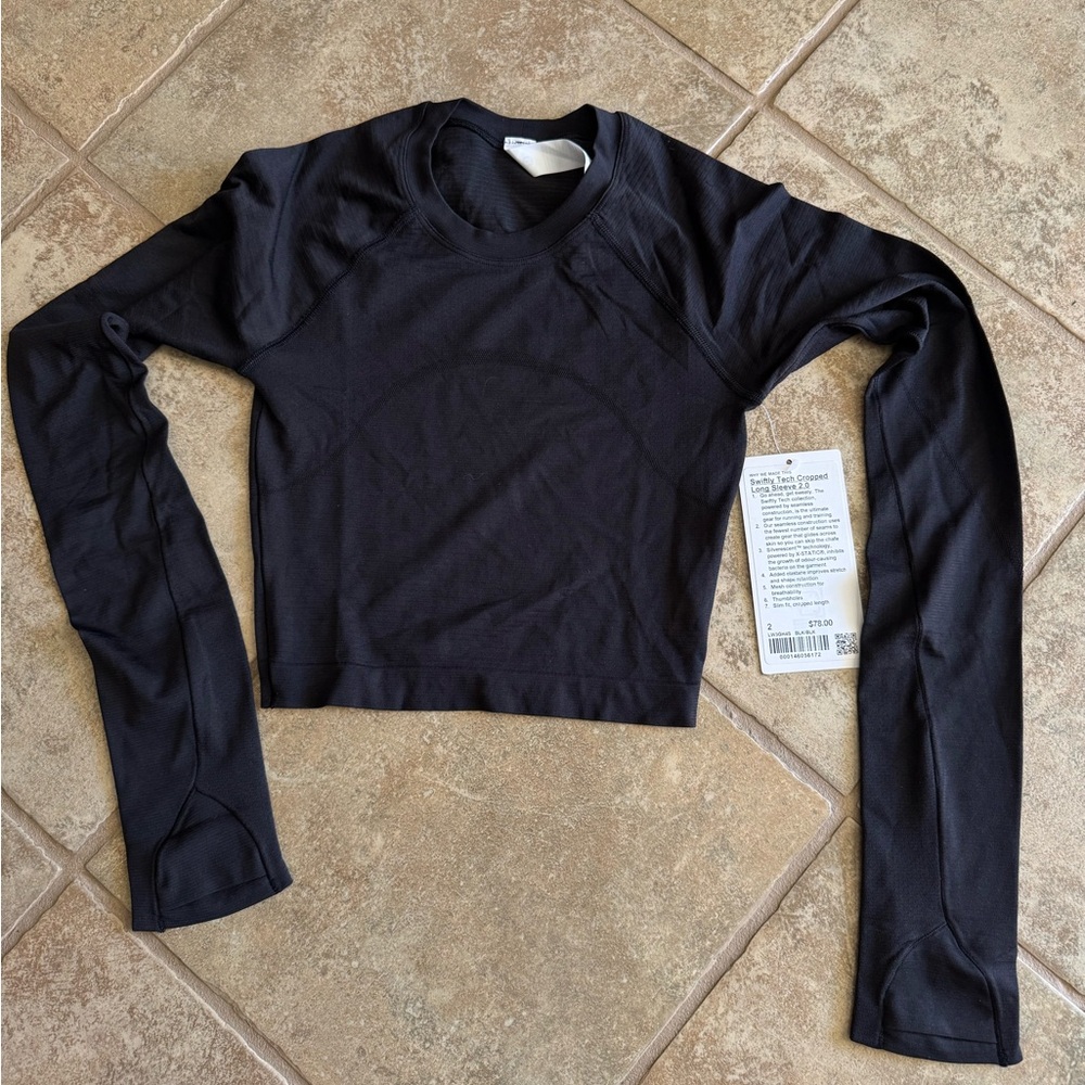 Lululemon Swiftly tech cropped Black Long Sleeve Top 2.0